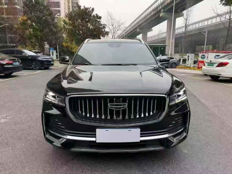 岳阳25年吉利星越1