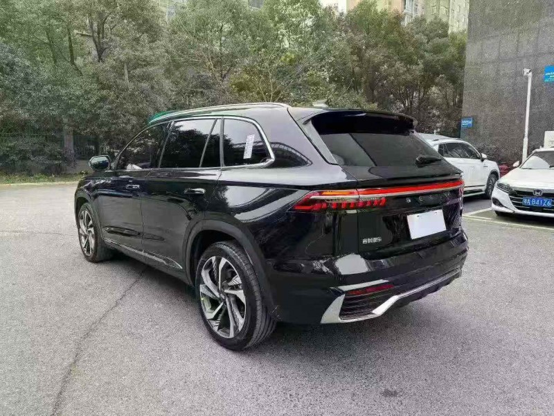 岳阳25年吉利星越7