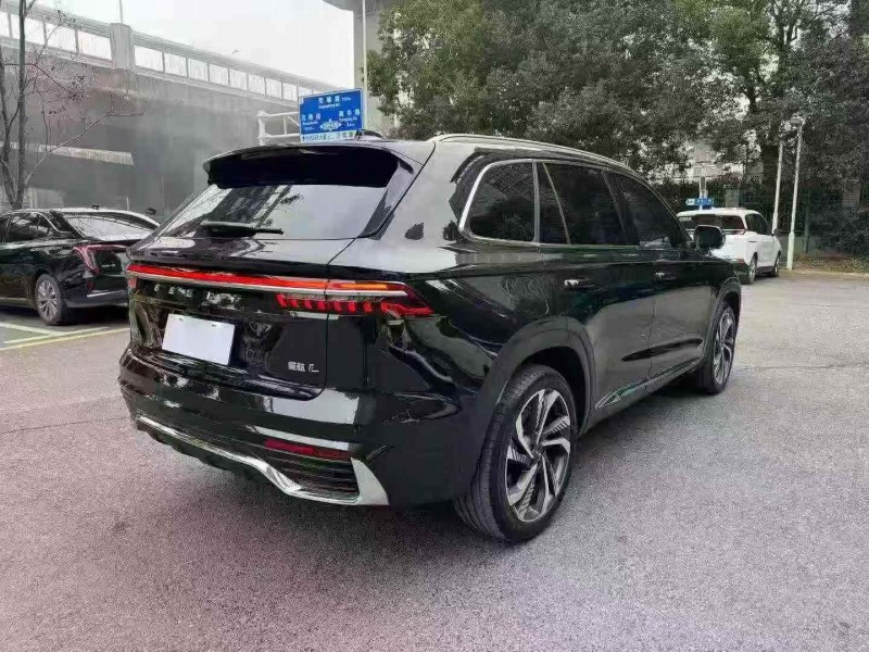 岳阳25年吉利星越8