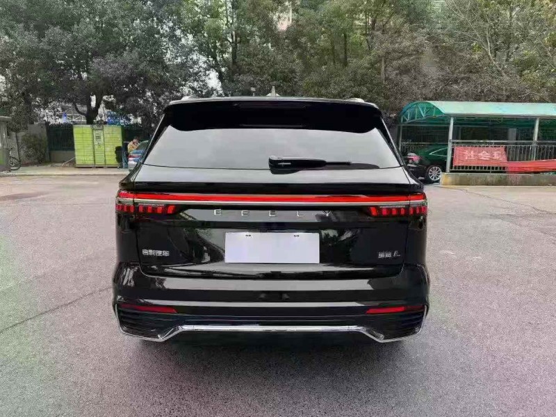 岳阳25年吉利星越9