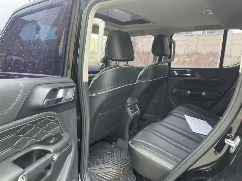 开封23年长城汽车坦克5