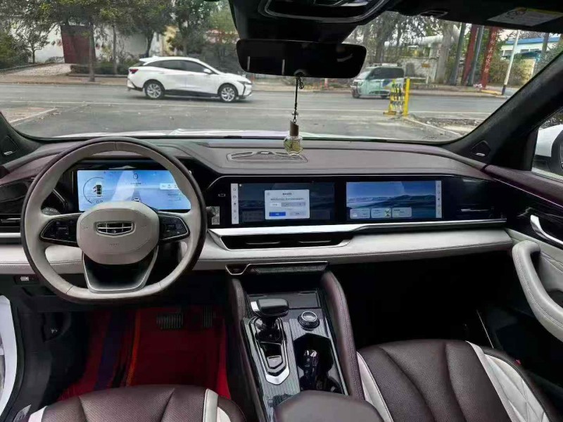 枣庄22年吉利星越4