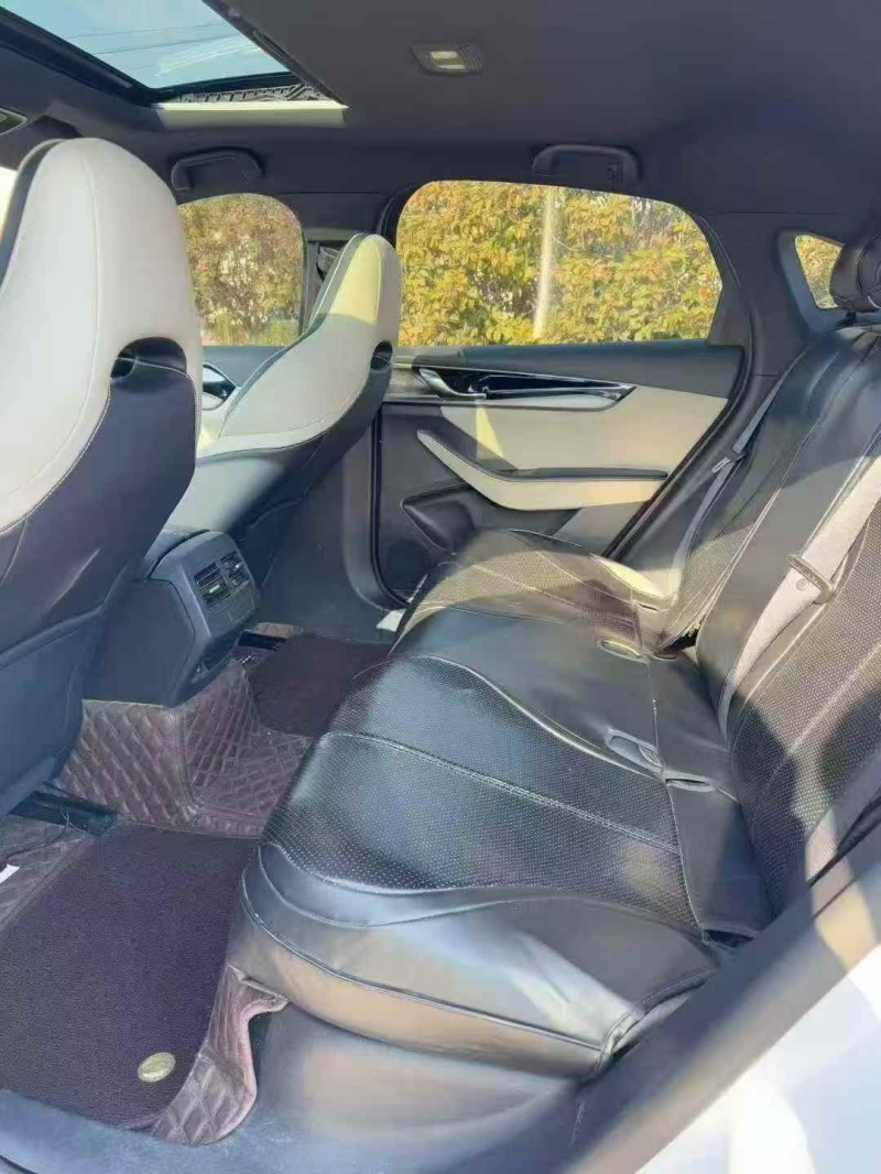 济宁22年比亚迪秦6