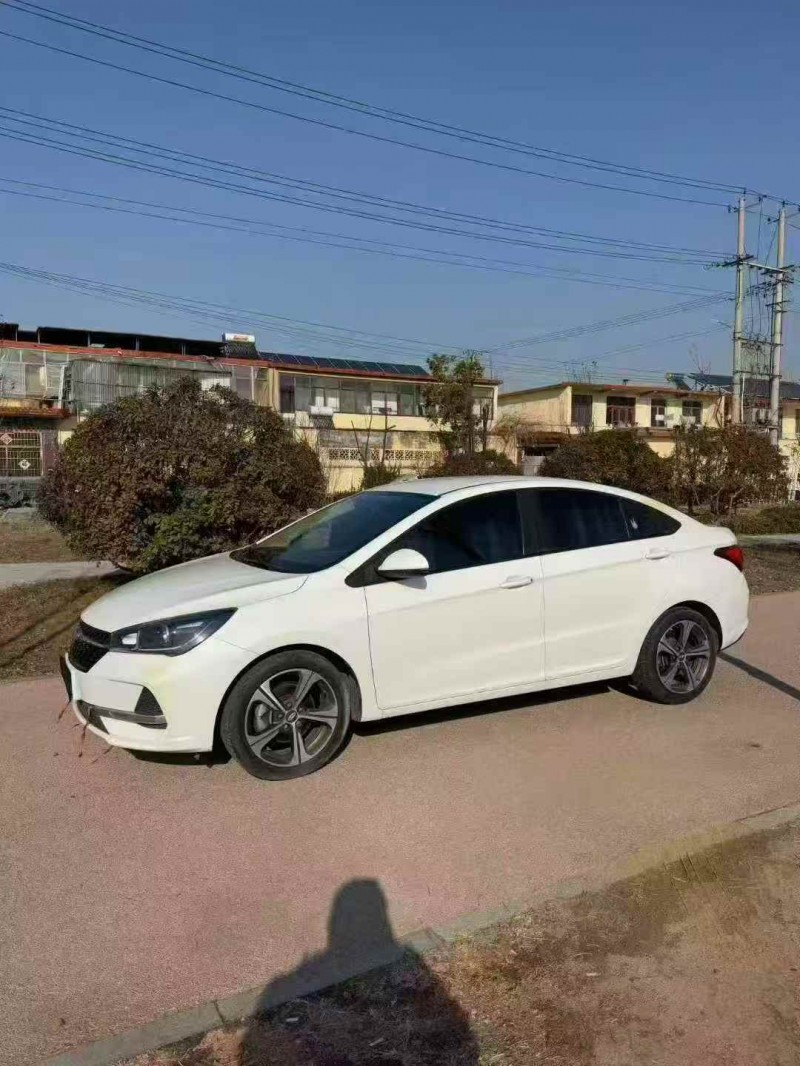 济宁20年奇瑞艾瑞泽3