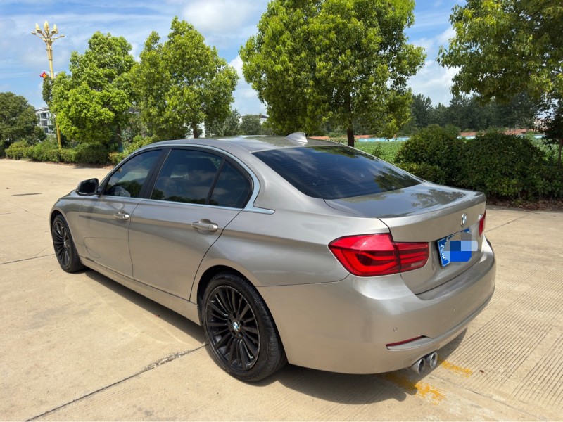 盐城19年宝马3系5