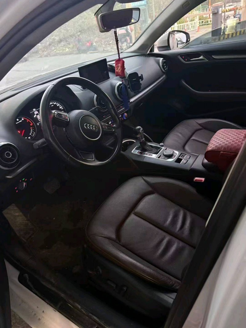 台州16年奥迪A33