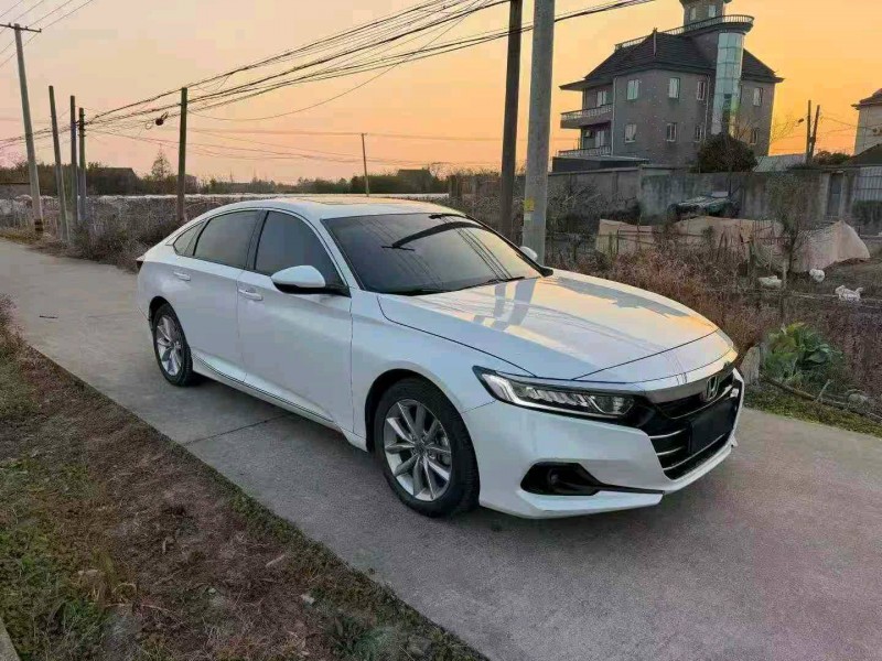 台州22年本田雅阁5