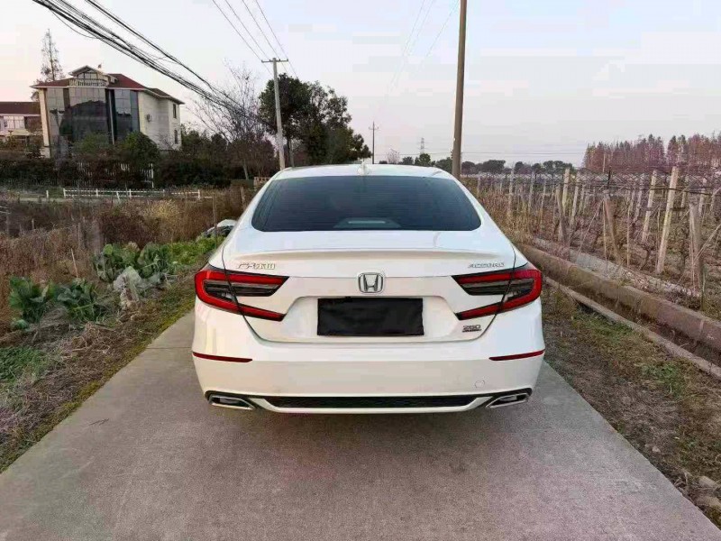 台州22年本田雅阁6