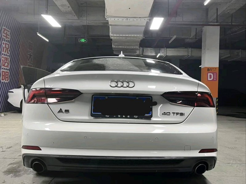 成都17年奥迪A52