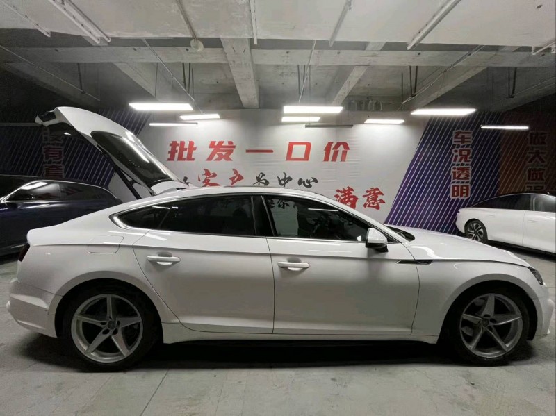 成都17年奥迪A53