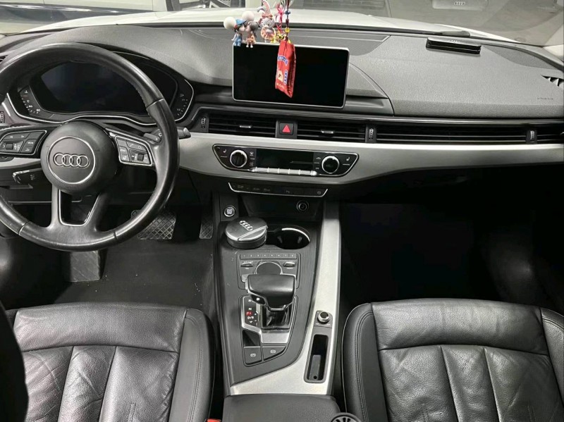 成都17年奥迪A55