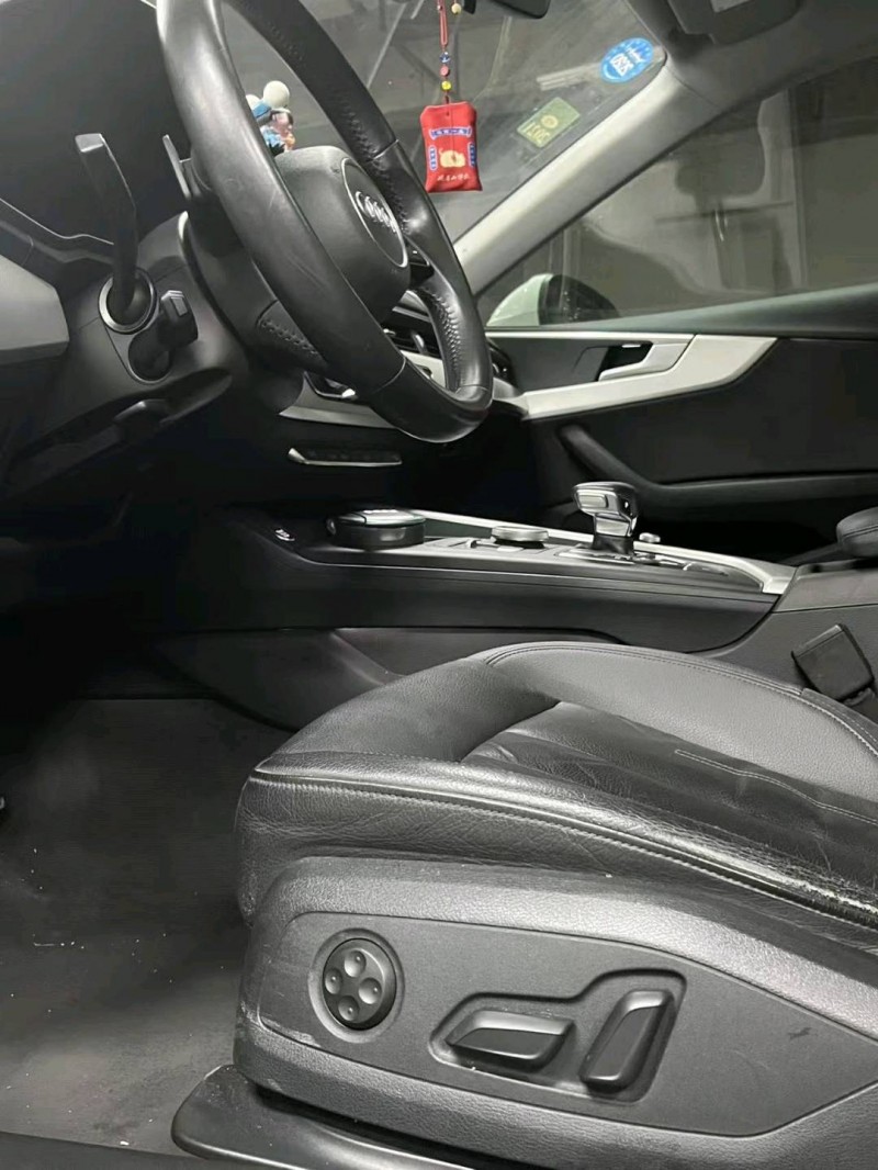 成都17年奥迪A56