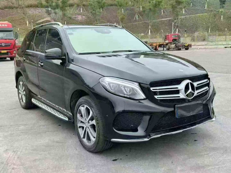 重庆17年奔驰GLE2