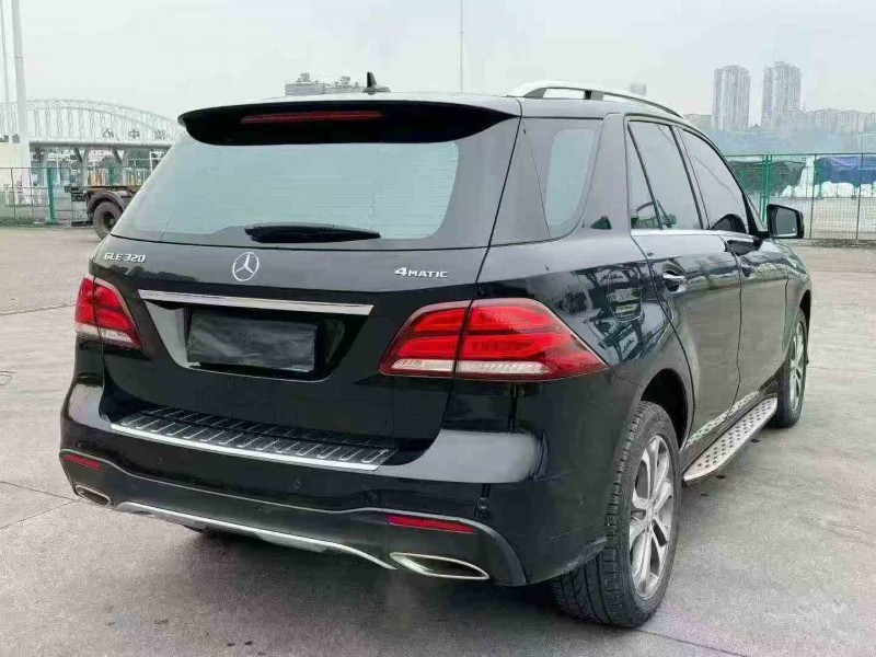 重庆17年奔驰GLE8