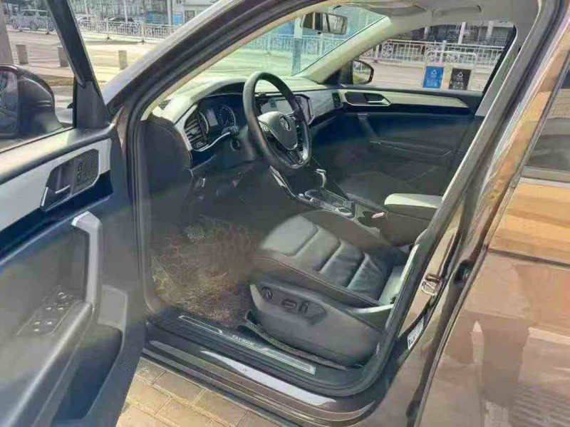 湛江20年大众探岳5