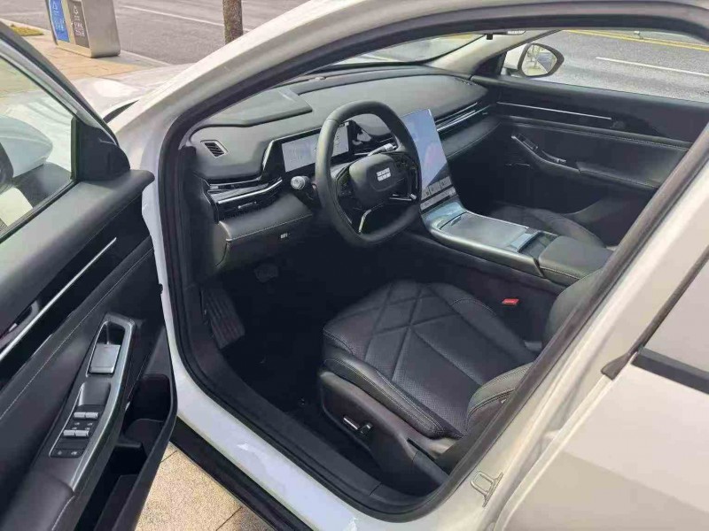 湛江25年吉利银河5