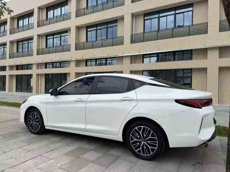 江门23年江淮思皓7