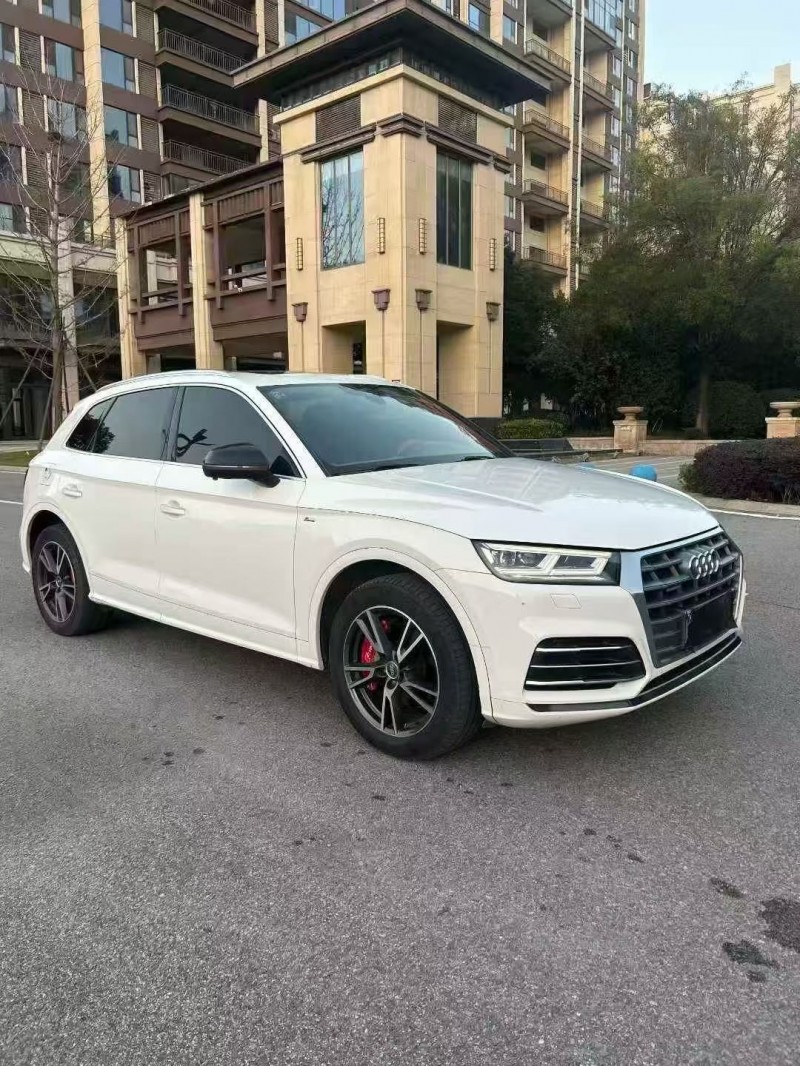 南阳19年奥迪Q52