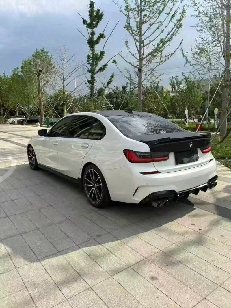 南阳21年宝马3系9