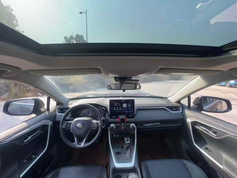 邵阳21年丰田威兰达5