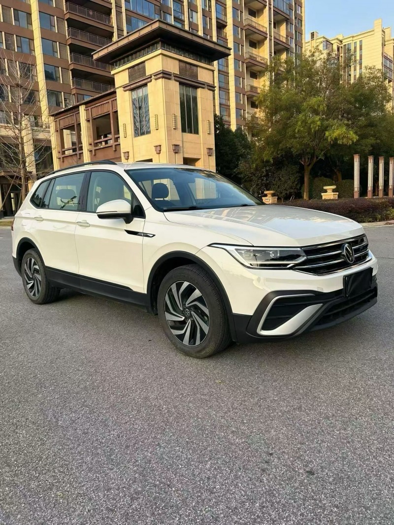 南阳22年大众途观2