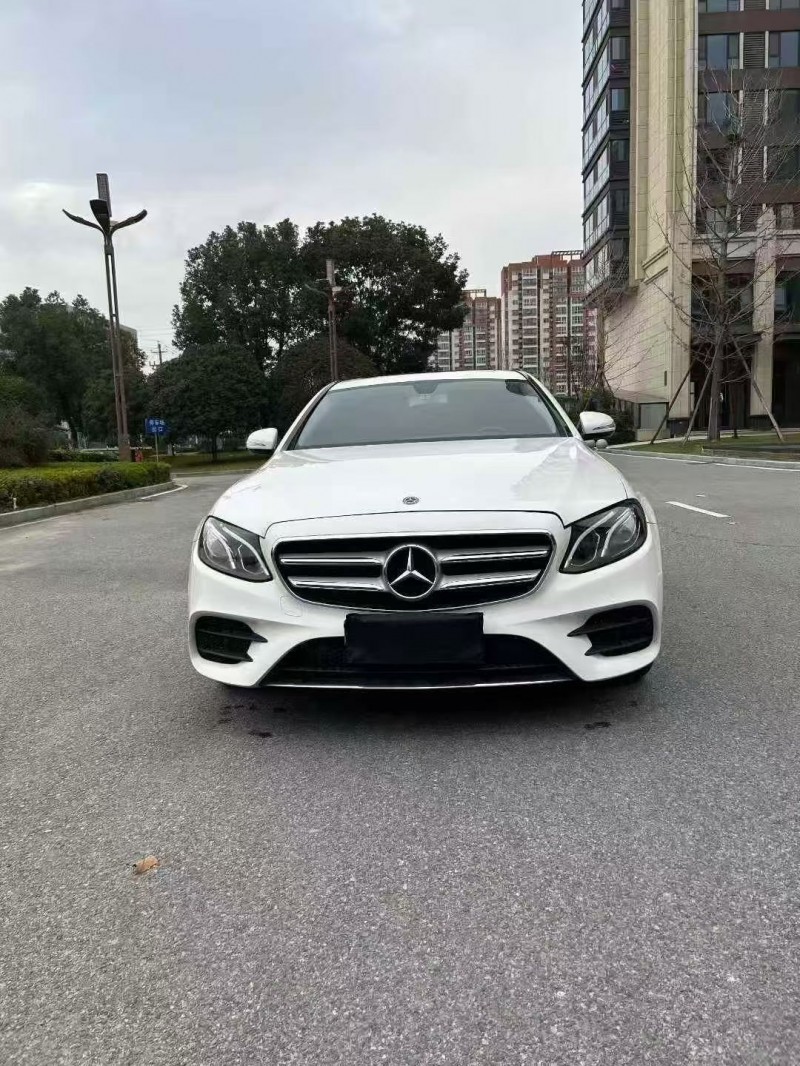 南阳18年奔驰E1