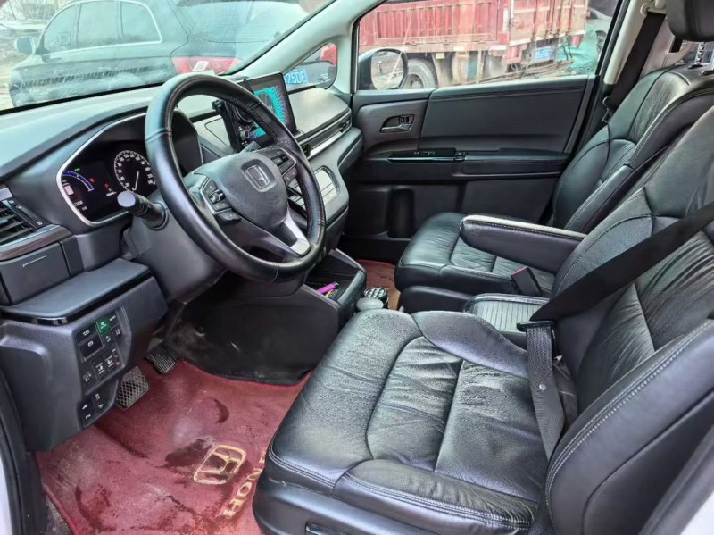 济宁22年本田奥德赛6