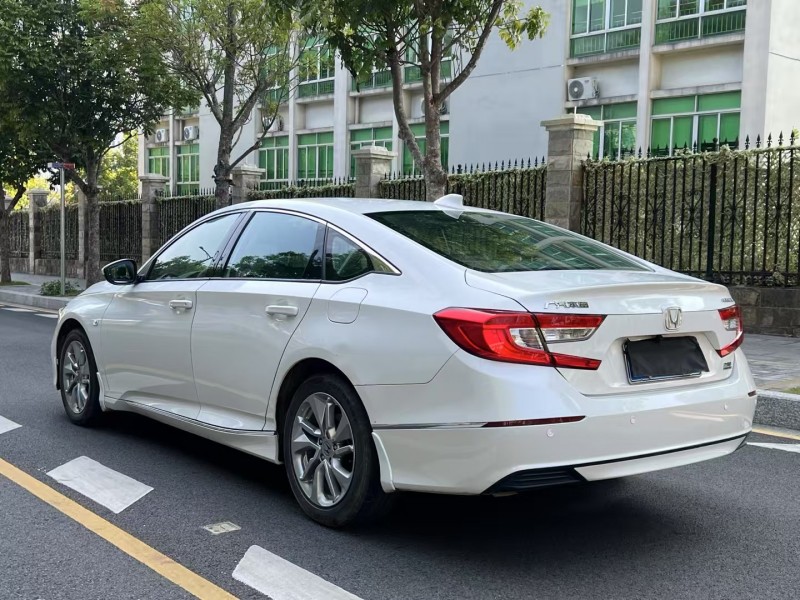 深圳20年本田雅阁9