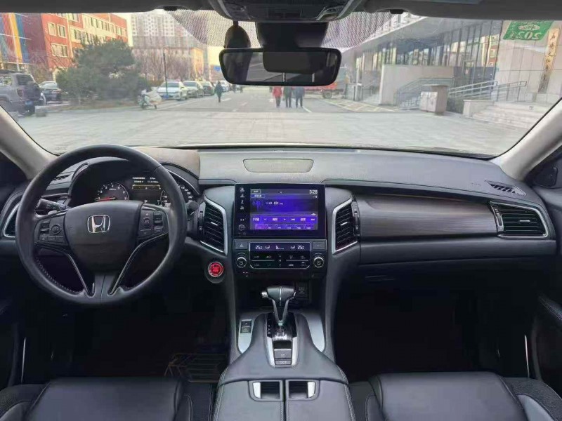 济宁17年本田冠道6