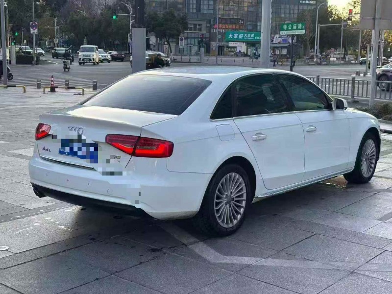 湖州16年奥迪A4L8