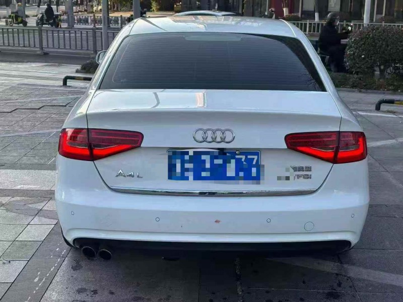 湖州16年奥迪A4L9