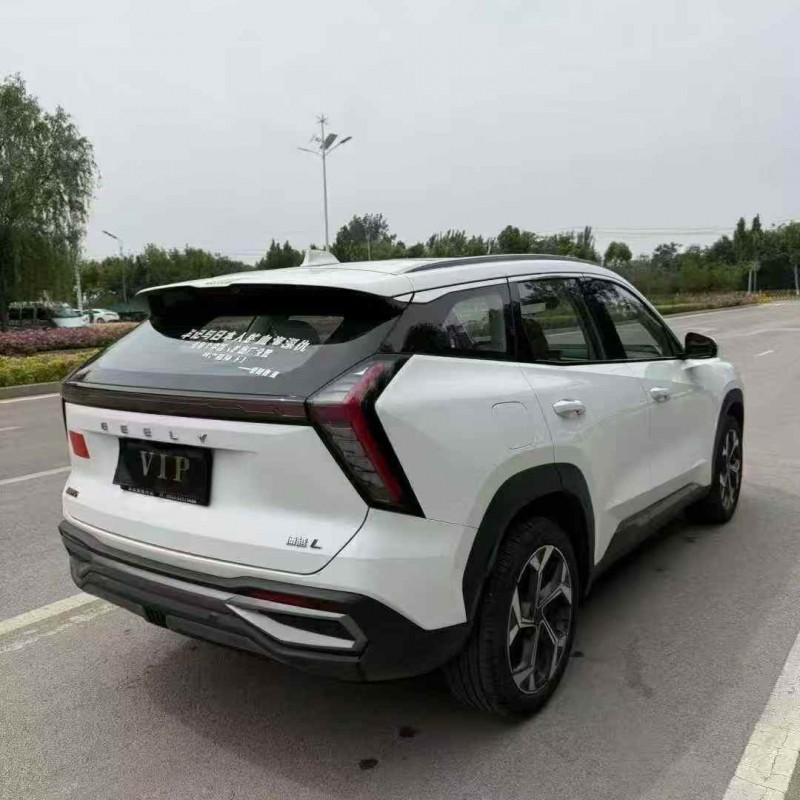 枣庄23年吉利博越9