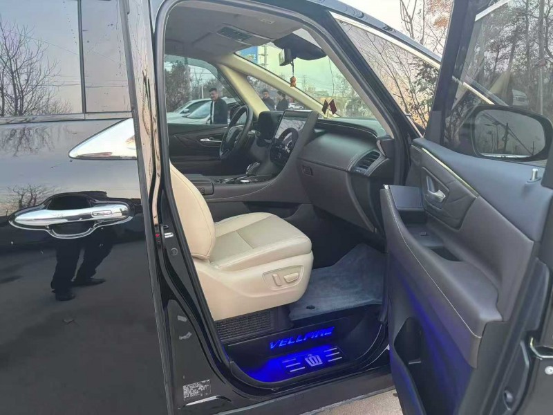 徐州24年丰田威尔法7