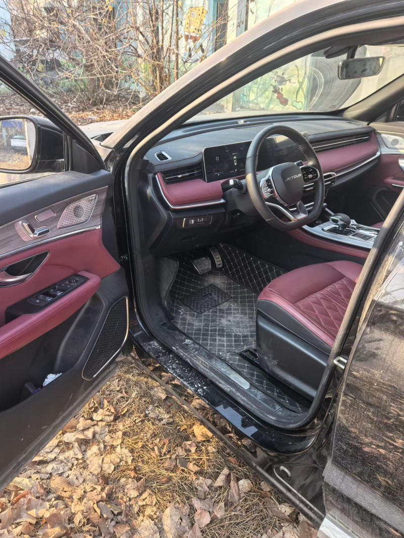 济宁24年奇瑞捷途6