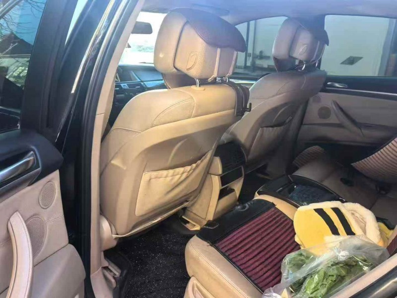 唐山12年宝马X65