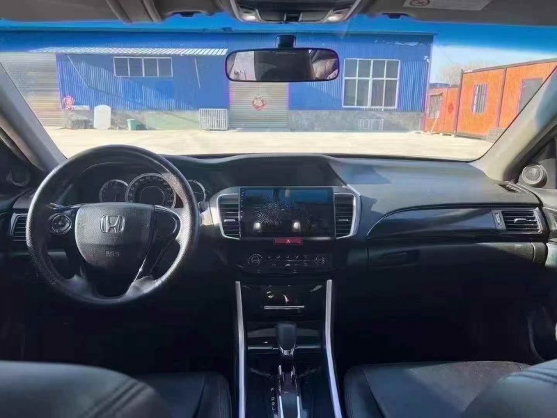 青岛19年本田雅阁4