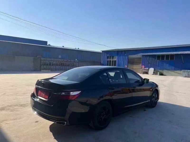 青岛19年本田雅阁7