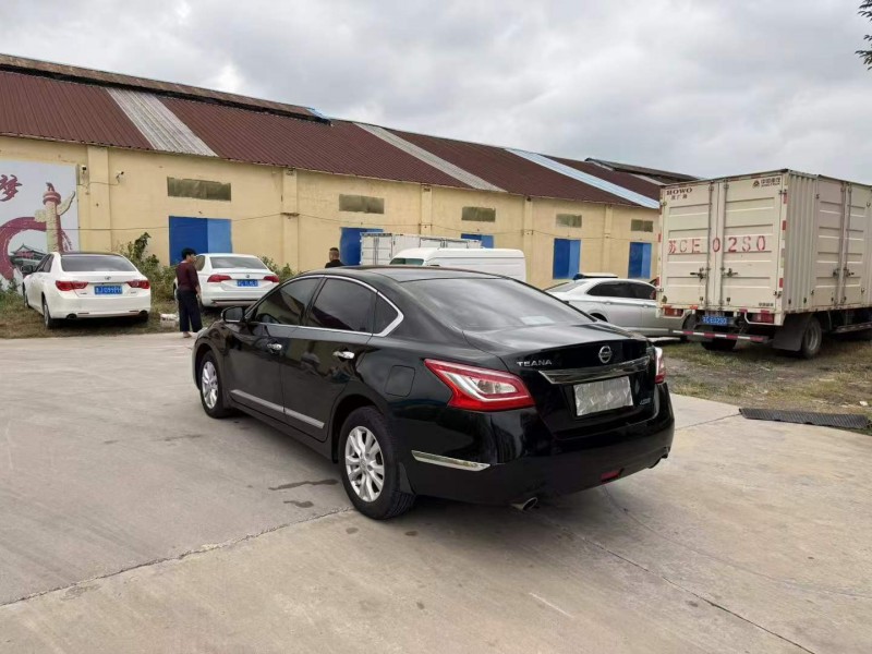 徐州16年日产天籁3