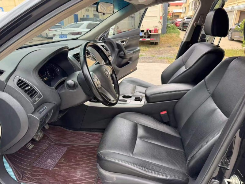 徐州16年日产天籁5