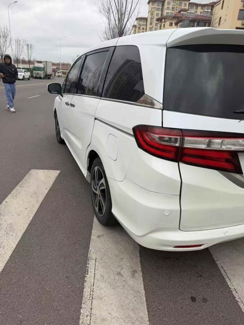 青岛15年本田奥德赛8