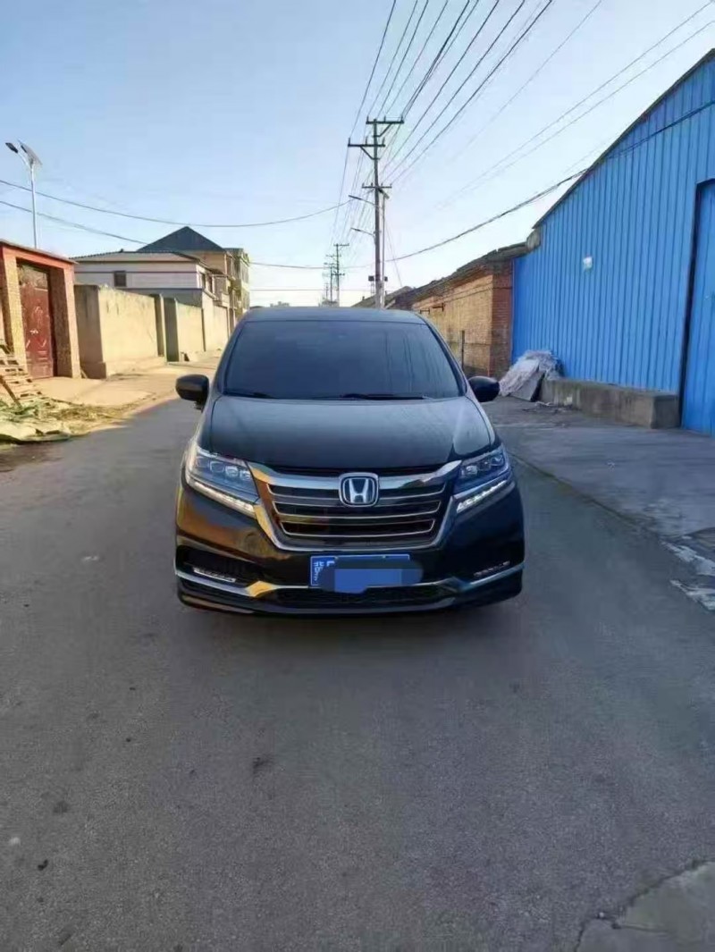 青岛19年本田艾力绅1