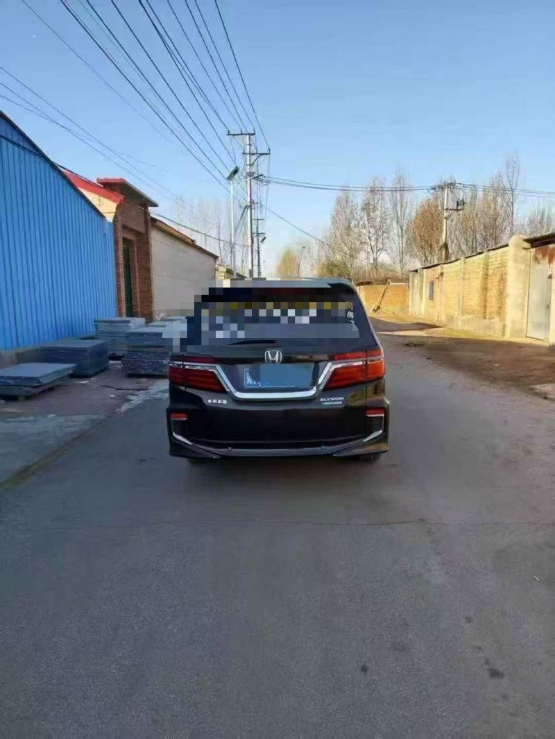 青岛19年本田艾力绅7