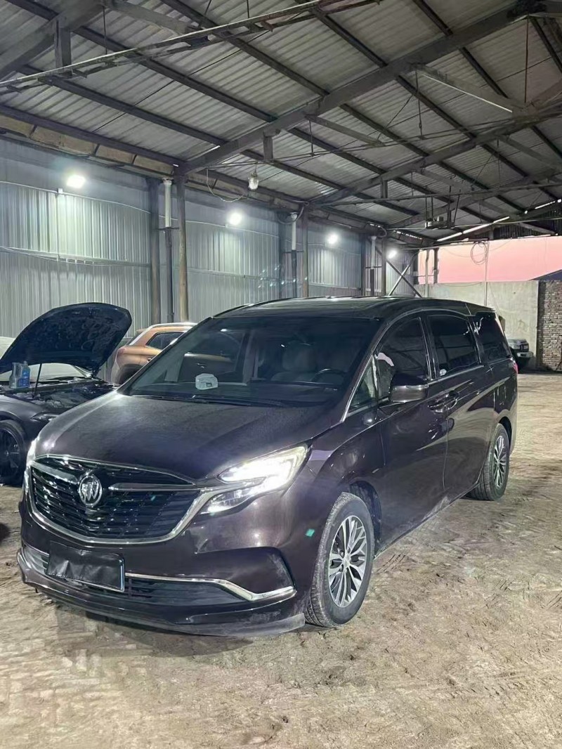 聊城21年别克GL82