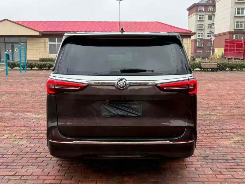 青岛21年别克GL89