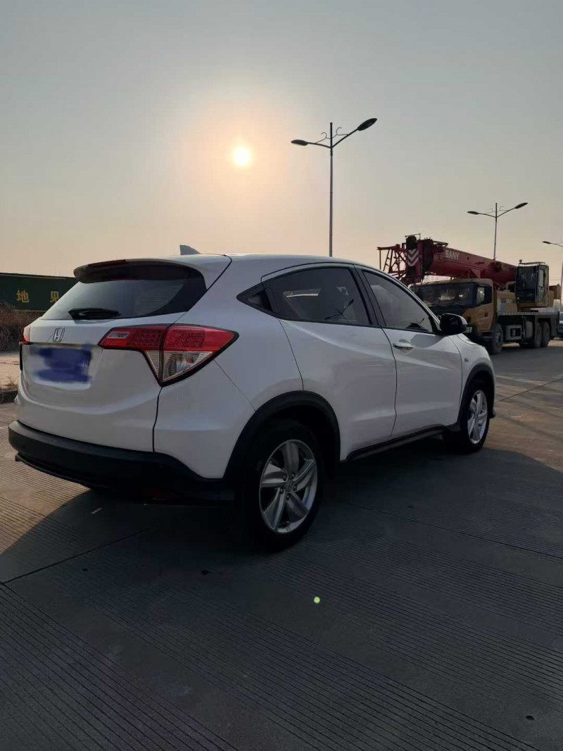 济南21年本田缤智4