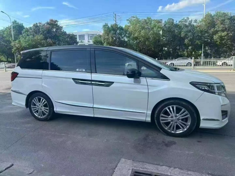 济宁19年本田艾力绅2