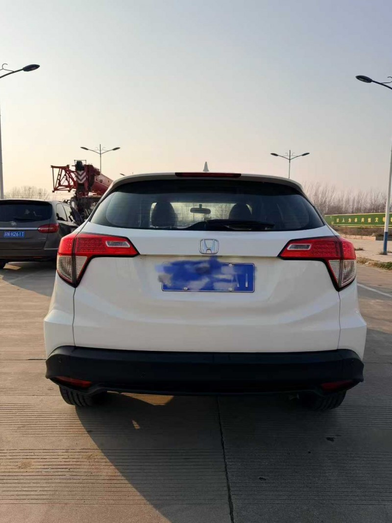 济南21年本田缤智9