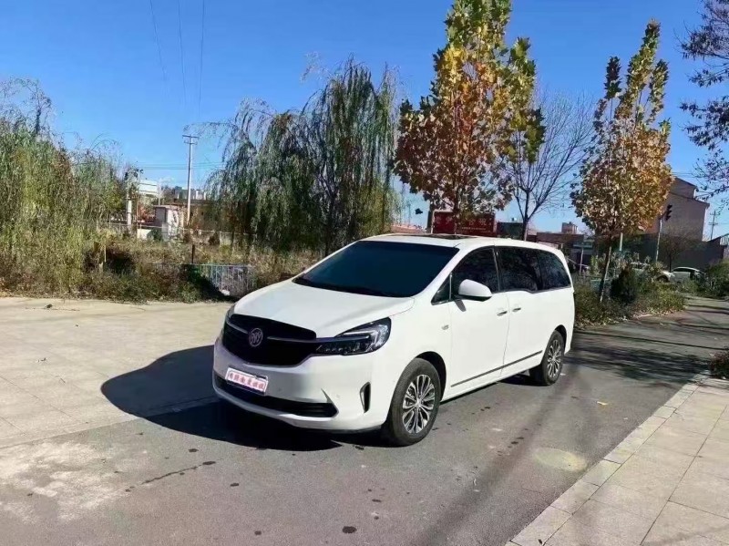 保定23年别克GL82