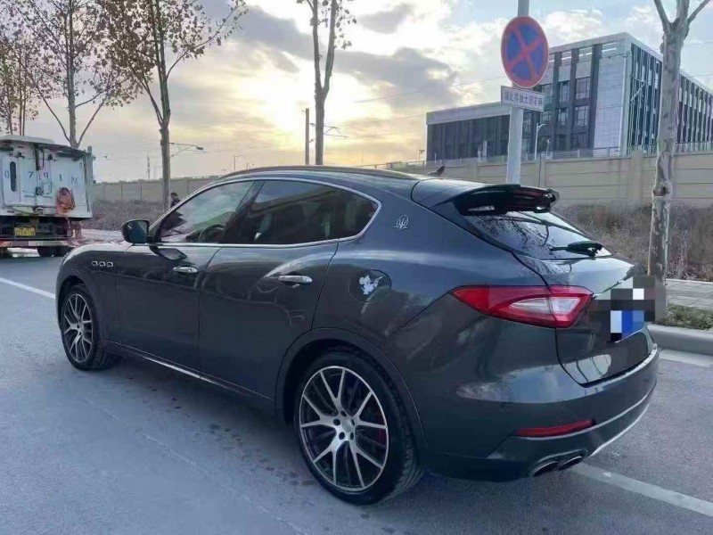 淄博18年玛莎拉蒂Levante8