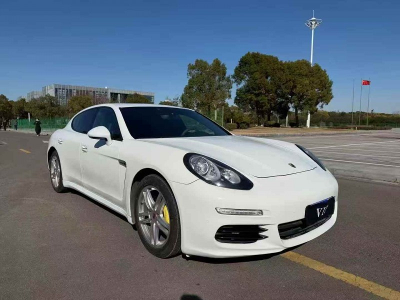 苏州14年保时捷帕拉梅拉3